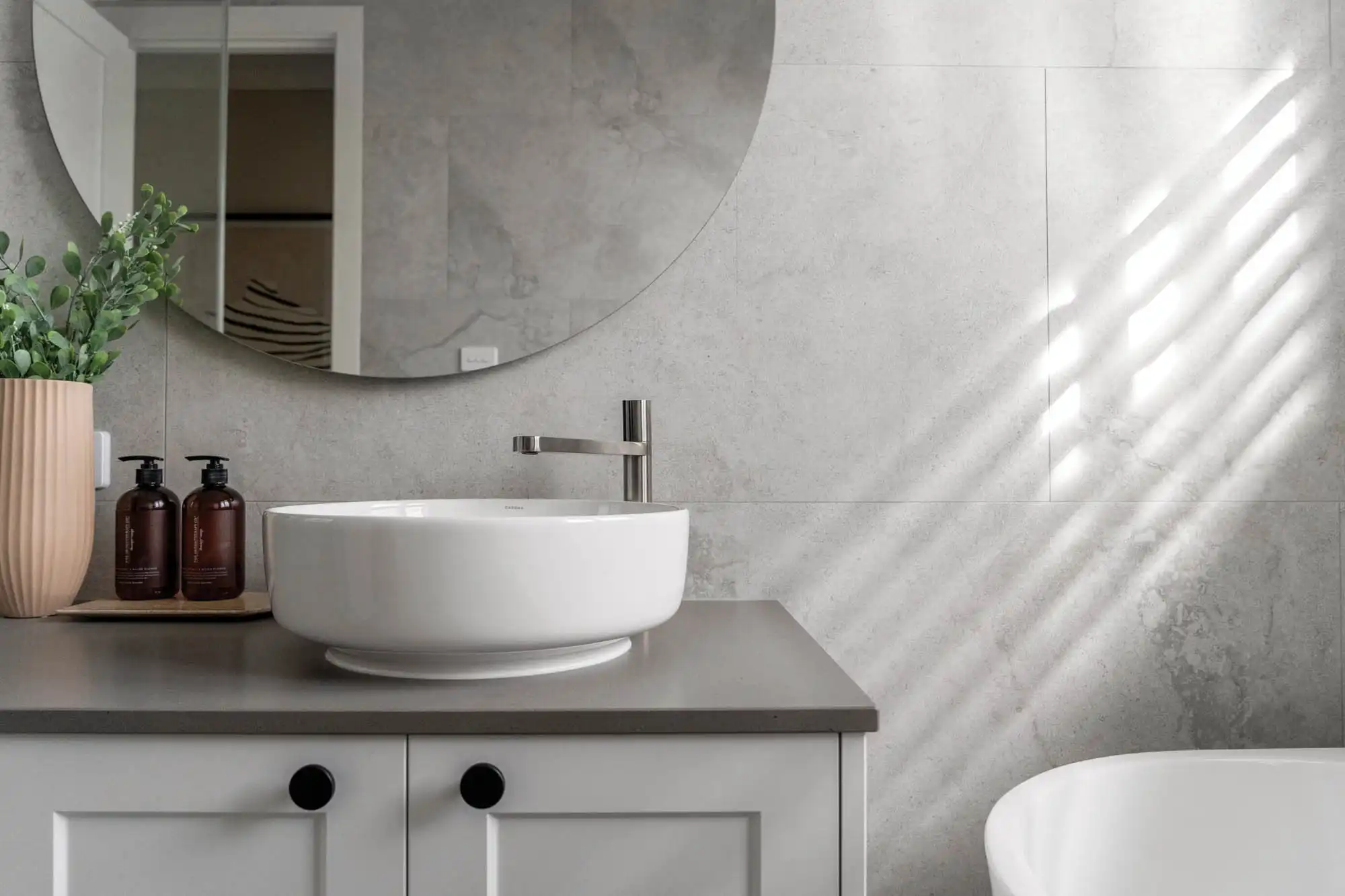 neutral colours for this modern bathroom at nowra 26 lilydale