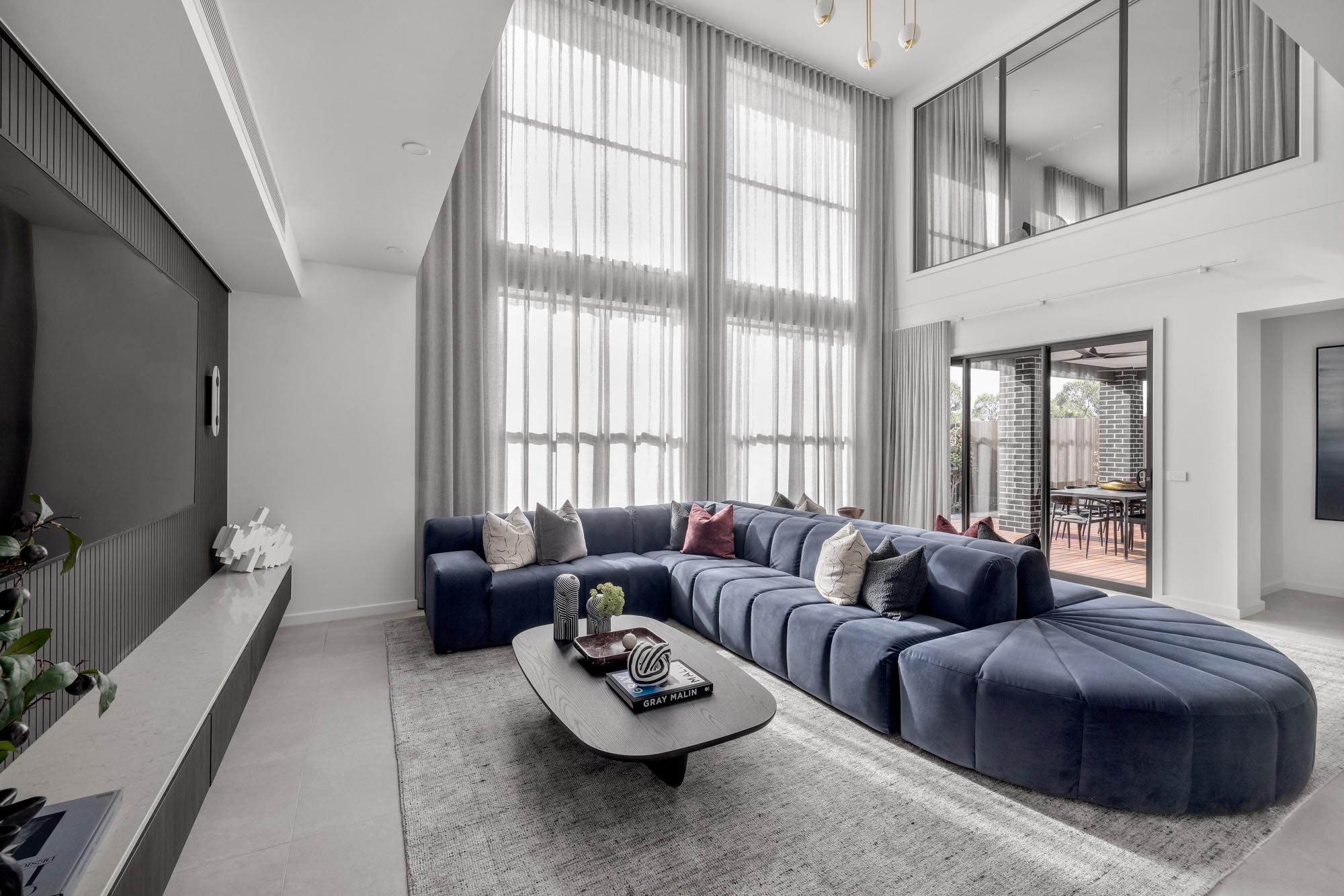 Welcome Prosperity in the Year of the Horse: Feng Shui Tips for Your Home